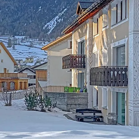 Abitaziun Curtins 1 6 - Chamues-ch Apartment La Punt-Chamues-ch