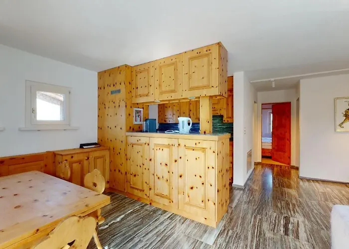 Abitaziun Curtins 1 6 - Chamues-ch * La Punt-Chamues-ch